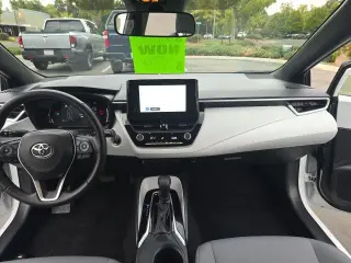 Toyota Corolla Hybrid 2026 SE sedán 4 puertas