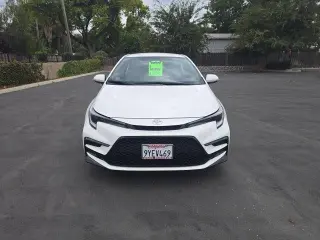 Toyota Corolla Hybrid 2026 SE sedán 4 puertas