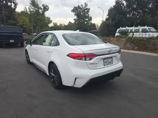 Toyota Corolla Hybrid 2026 SE sedán 4 puertas