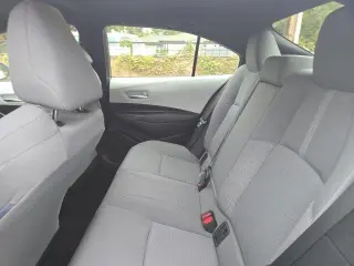 Toyota Corolla Hybrid 2026 SE sedán 4 puertas