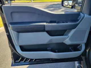 Ford F-250 Super Duty 2023 4x4 XL 4dr Crew Cab 8 ft. LB Pickup