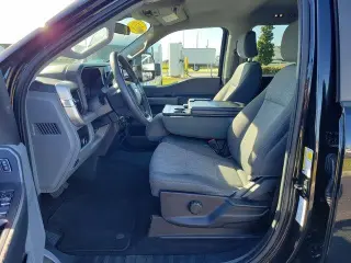 Ford F-250 Super Duty 2023 4x4 XL 4dr Crew Cab 8 ft. LB Pickup