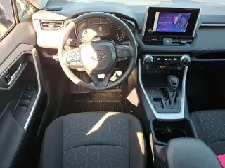 Toyota RAV4 2024 XLE 4dr SUV