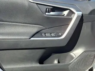 Toyota RAV4 2024 XLE 4dr SUV