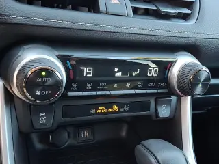 Toyota RAV4 2024 XLE 4dr SUV