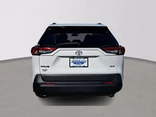 Toyota RAV4 2024 XLE 4dr SUV
