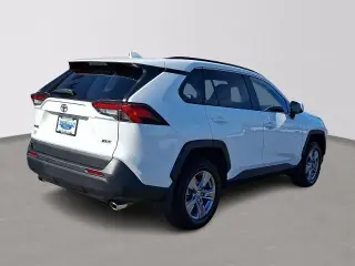 Toyota RAV4 2024 XLE 4dr SUV