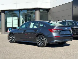 Honda Civic 2023 EX 4dr Sedan sin BSI