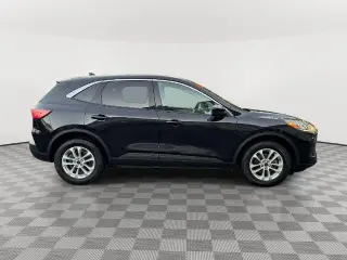 Ford Escape 2020 con tracción en las cuatro ruedas SE 4dr SUV