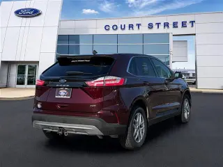 Ford Edge 2024 con tracción en las fouraz SEL 4dr SUV
