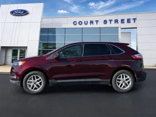 Ford Edge 2024 con tracción en las fouraz SEL 4dr SUV