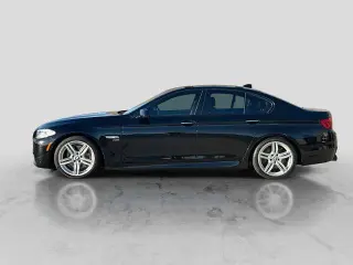 Sedán BMW 5 Series 2012 AWD 550i xDrive 4dr