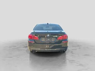 Sedán BMW 5 Series 2012 AWD 550i xDrive 4dr