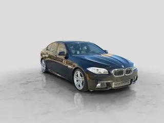 Sedán BMW 5 Series 2012 AWD 550i xDrive 4dr