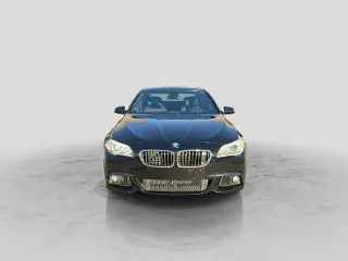 Sedán BMW 5 Series 2012 AWD 550i xDrive 4dr