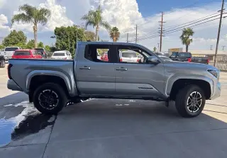 Toyota Tacoma 2024 4x4 SR5 4dr Double Cab 5.0 ft SB
