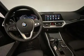 Sedán BMW Serie 3 2020 AWD 330i xDrive 4 puertas