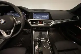 Sedán BMW Serie 3 2020 AWD 330i xDrive 4 puertas