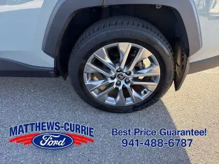 Toyota RAV4 2023 XLE Premium 4dr SUV
