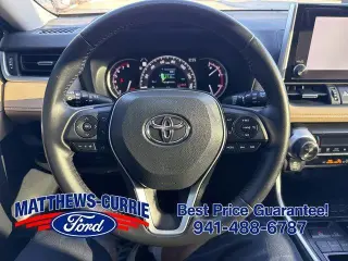 Toyota RAV4 2023 XLE Premium 4dr SUV