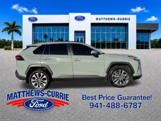 Toyota RAV4 2023 XLE Premium 4dr SUV