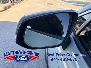 Toyota RAV4 2023 XLE Premium 4dr SUV