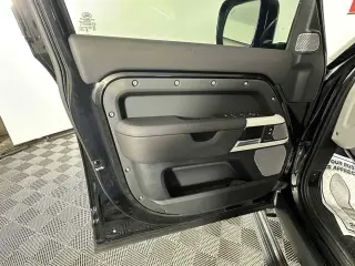 Defender de Land Rover para 2024
