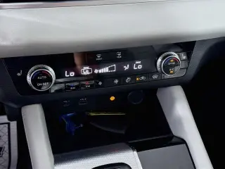 Mitsubishi Outlander 2023 AWD SEL SUV 4 puertas