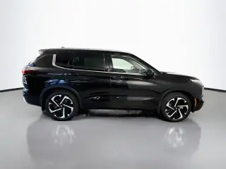 Mitsubishi Outlander 2023 AWD SEL SUV 4 puertas