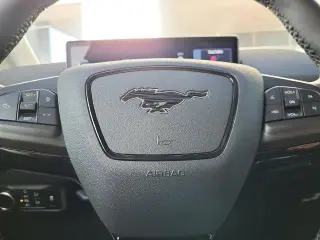 Ford Mustang Mach-E 2025 AWD Select 4dr SUV