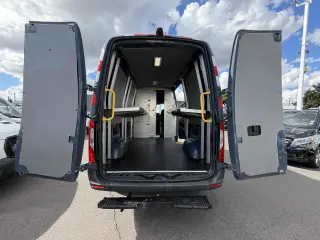 2019 Mercedes-Benz Sprinter Crew Van