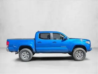 Toyota Tacoma 2017 4x2 TRD Off-Road 4dr Double Cab 5.0 ft SB