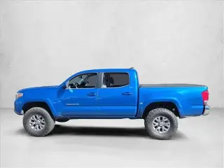 Toyota Tacoma 2017 4x2 TRD Off-Road 4dr Double Cab 5.0 ft SB
