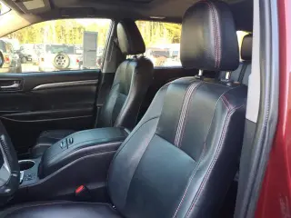 Toyota Highlander 2019 AWD SE 4dr SUV