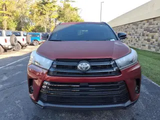 Toyota Highlander 2019 AWD SE 4dr SUV