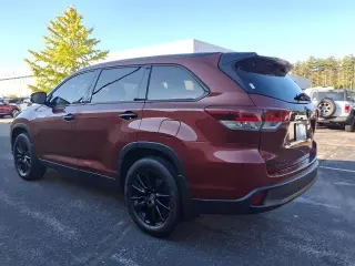 Toyota Highlander 2019 AWD SE 4dr SUV