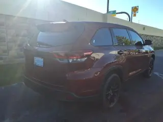 Toyota Highlander 2019 AWD SE 4dr SUV