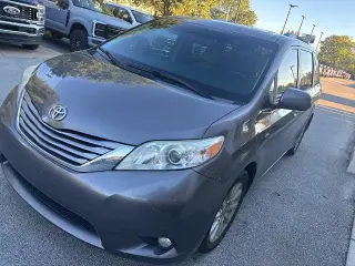 Toyota Sienna 2017 AWD XLE 7-Pasajeros 4dr Mini-Van