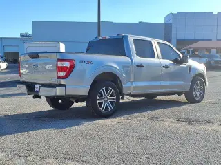 Ford F-150 2023 4x2 XL 4dr SuperCrew 6.5 ft. SB