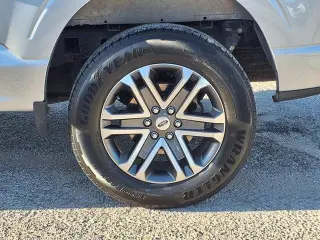 Ford F-150 2023 4x2 XL 4dr SuperCrew 6.5 ft. SB