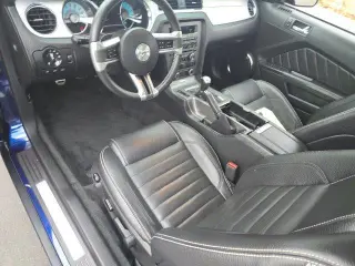 Ford Mustang 2012 GT Premium 2dr Fastback