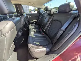 Chrysler 200 2017 Limited 4dr Sedán