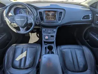 Chrysler 200 2017 Limited 4dr Sedán