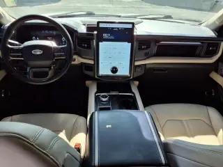 Ford Expedition 2023 4x2 Platinum 4dr SUV