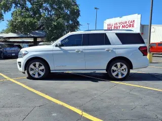 Ford Expedition 2023 4x2 Platinum 4dr SUV