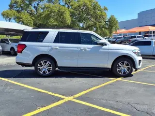 Ford Expedition 2024 4x2 XLT 4dr SUV