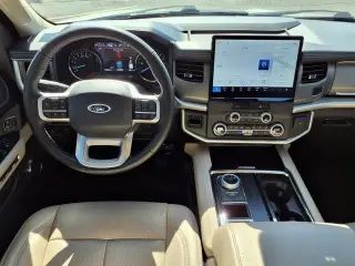 Ford Expedition 2024 4x2 XLT 4dr SUV