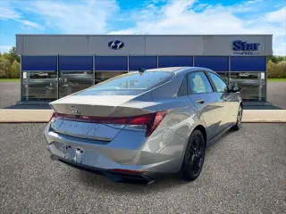 Hyundai ELANTRA 2023 SEL 4dr Sedán