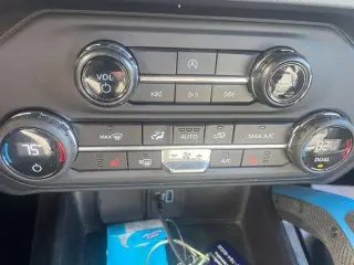 Ford Bronco 2024 4x4 Black Diamond 2dr SUV