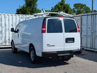 Chevrolet Express 2011 2500 3dr Cargo Van w/ 1WT